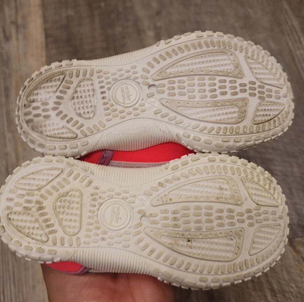 Wonder Nation Toddler Girls Size 7/8 Pink Mesh Water Shoes Swimming Pool Beach